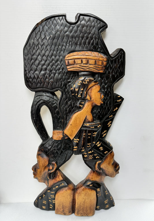 Ụmụ Nwanyị Sculpture