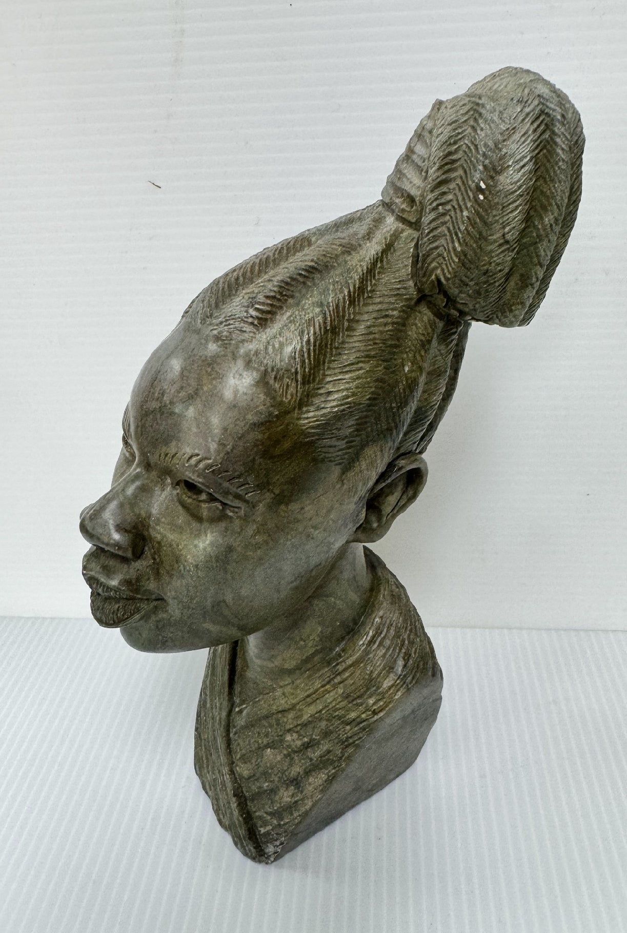 Malkia Sculpture
