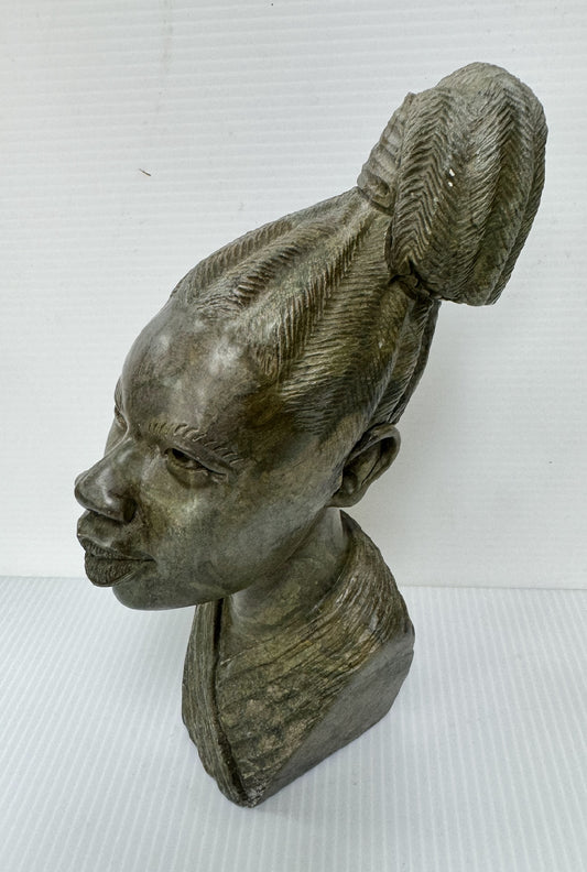 Malkia Sculpture