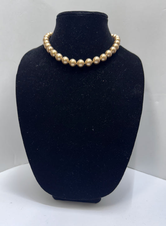 Classic Pearl Necklace