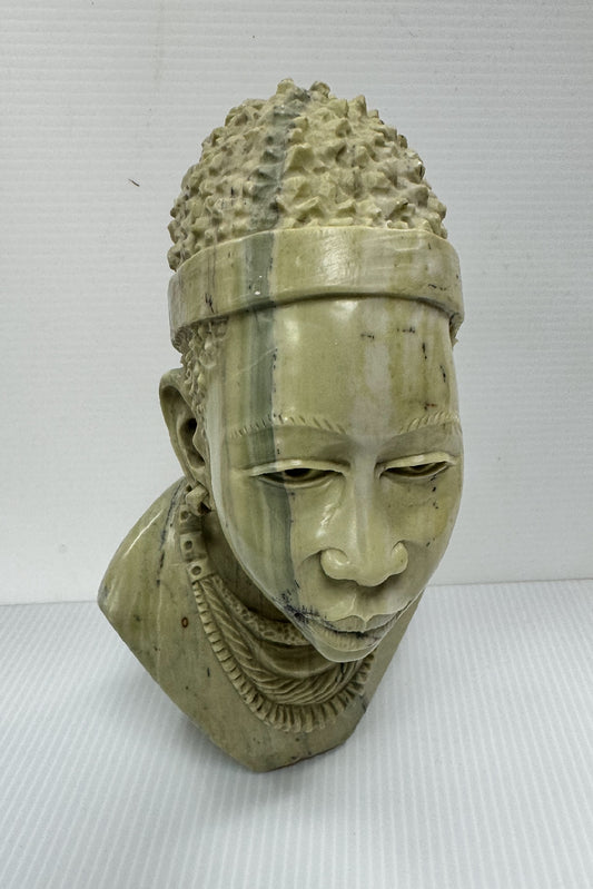 Chadamwari Figure